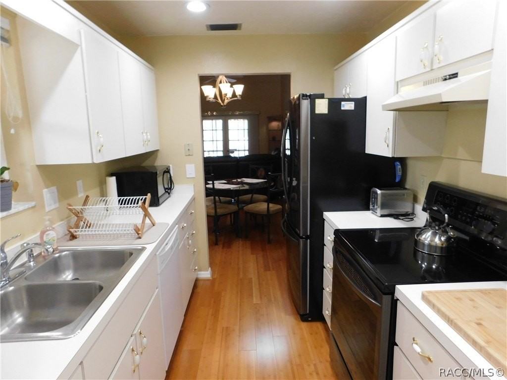 95 E Hartford St Apt 10a - Photo 2 of 11