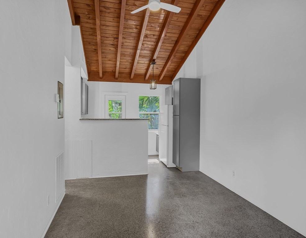 856 Dahlia Ln Unit B - Photo 5 of 36