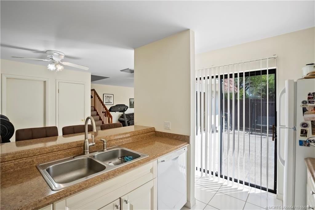 2992 Sw Sunset Trace Cir - Photo 2 of 21