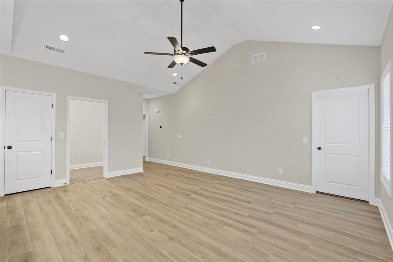 1156 Shallowford St - Photo 2 of 20