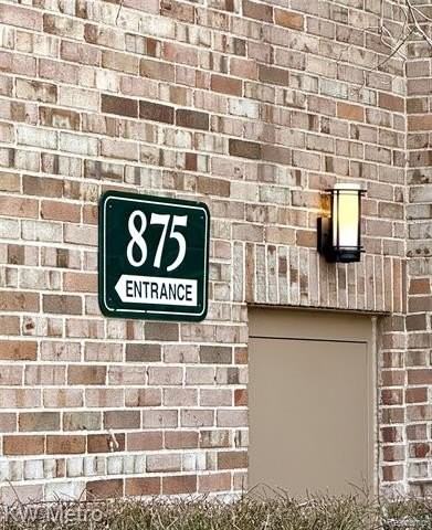 875 Greenview Ct #57 - Photo 4 of 41