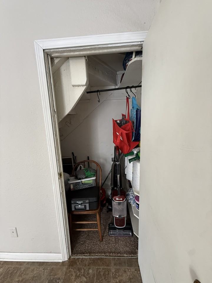 304 2nd St Sw #1 - Photo 3 of 22