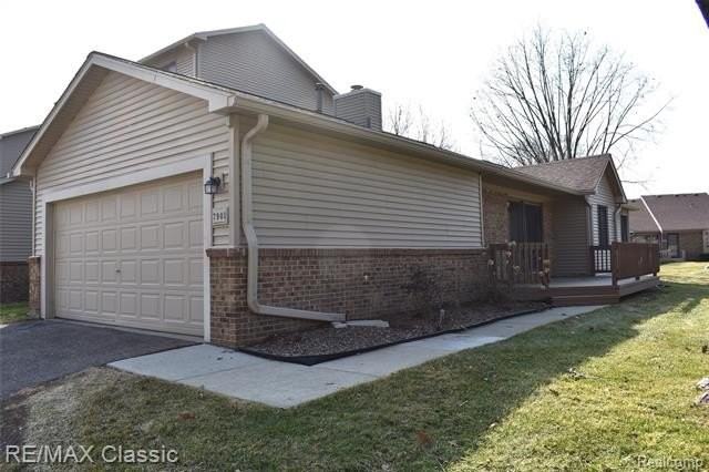 7901 Lawrence - Photo 3 of 40