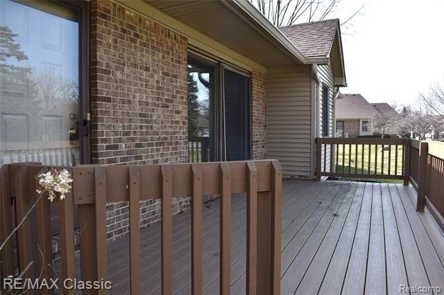 7901 Lawrence - Photo 4 of 40