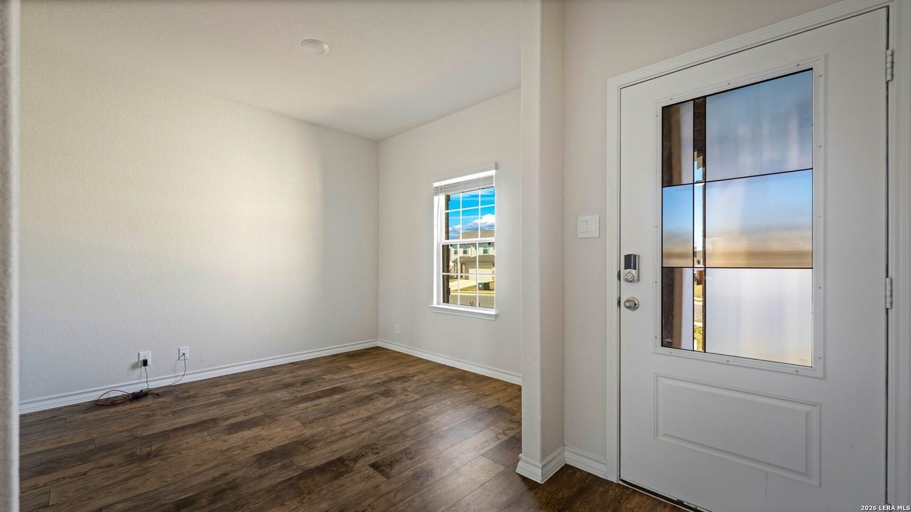 514 Diamond Shls - Photo 5 of 31