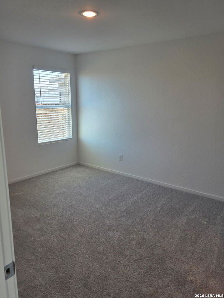 10628 Aqueduct Crk - Photo 3 of 9