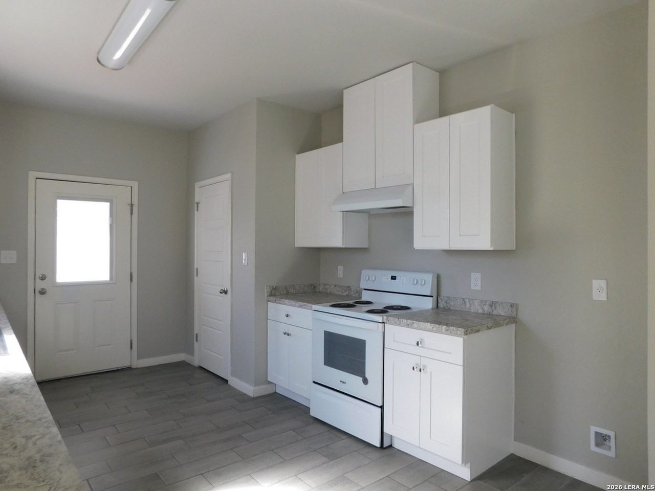 2954 Weir Ave - Photo 7 of 19