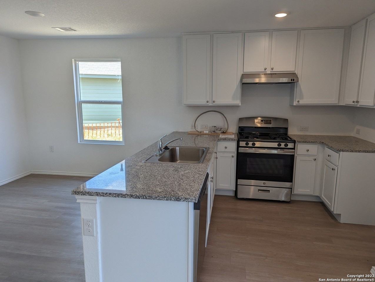 7350 Rosada Way - Photo 3 of 11