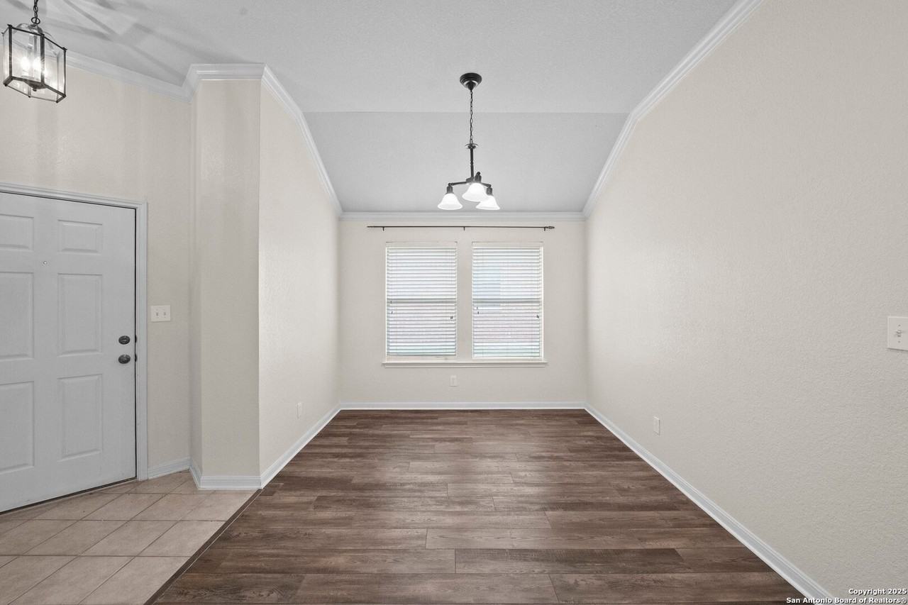 132 Niemietz Cv - Photo 5 of 40