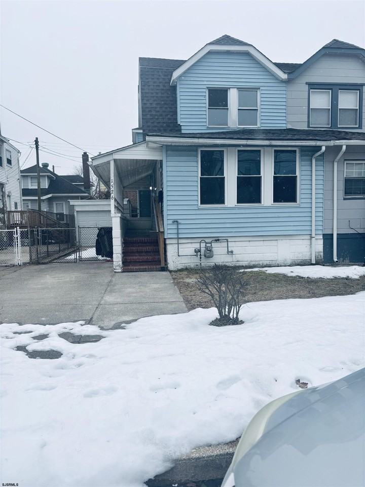 1526 Madison Ave - Photo 2 of 16