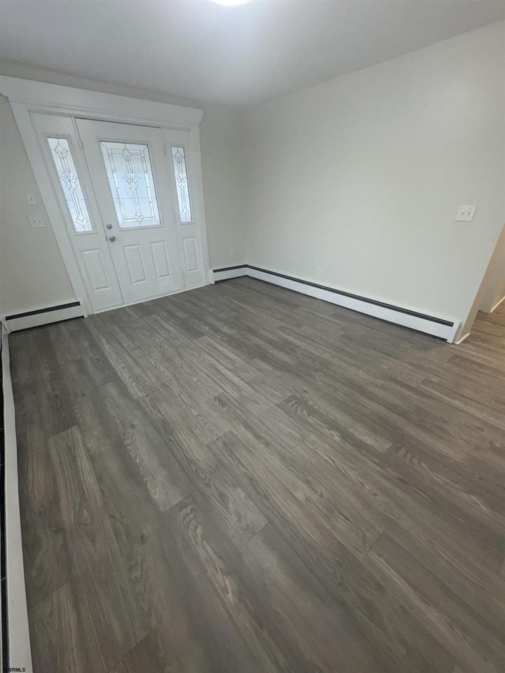 1526 Madison Ave - Photo 5 of 16