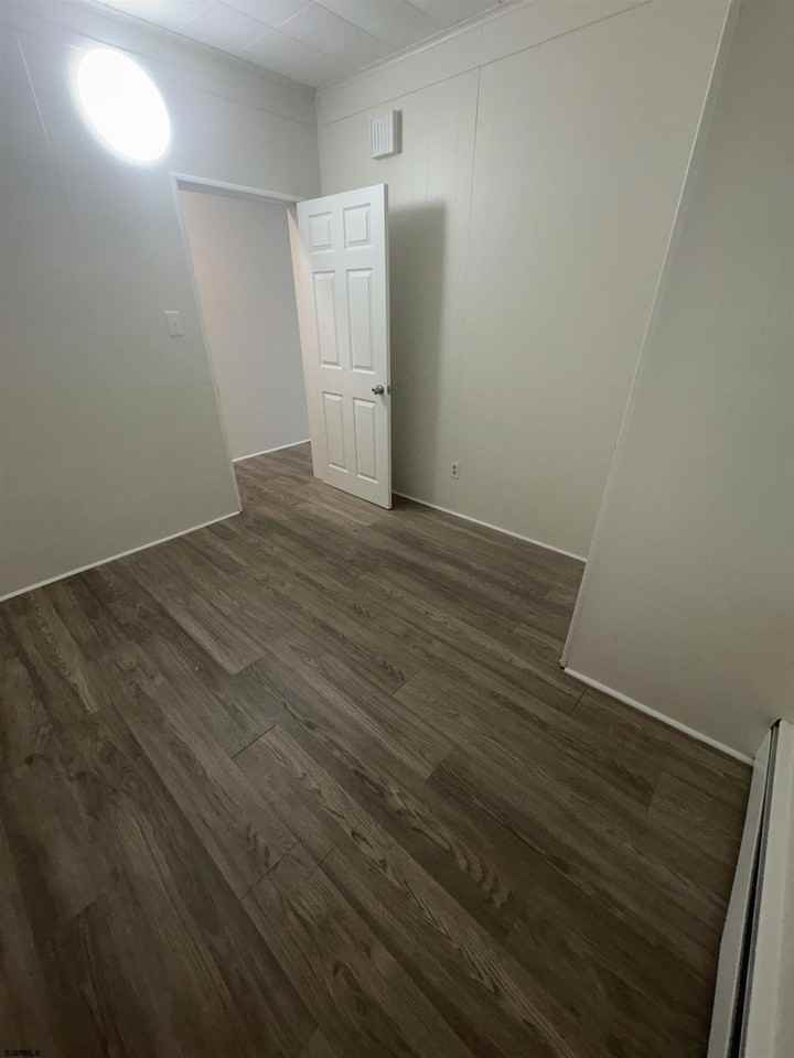 1526 Madison Ave - Photo 6 of 16