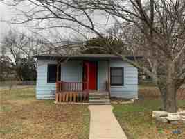 featured image of 116 W Stacie Rd