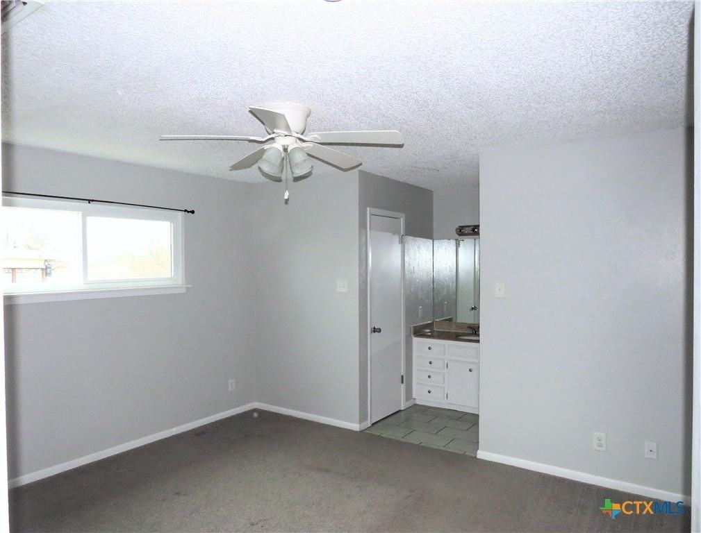 2312 Doris Dr - Photo 5 of 9