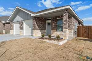 featured image of 1114 Zora Dr #B