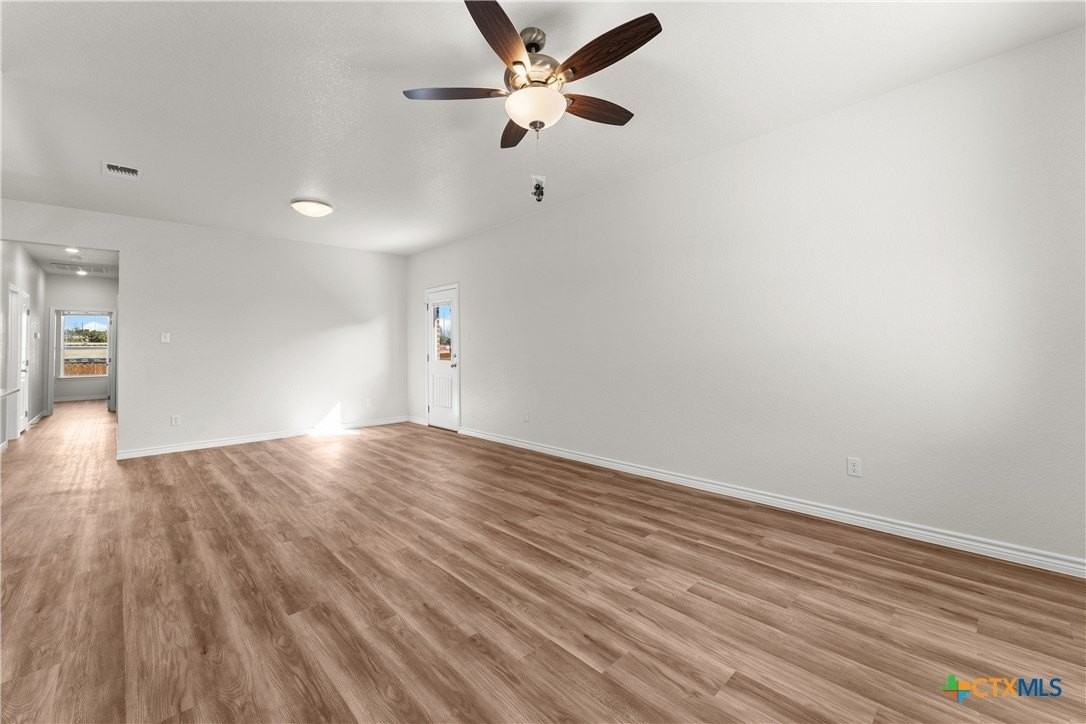 1114 Zora Dr Unit B - Photo 2 of 13