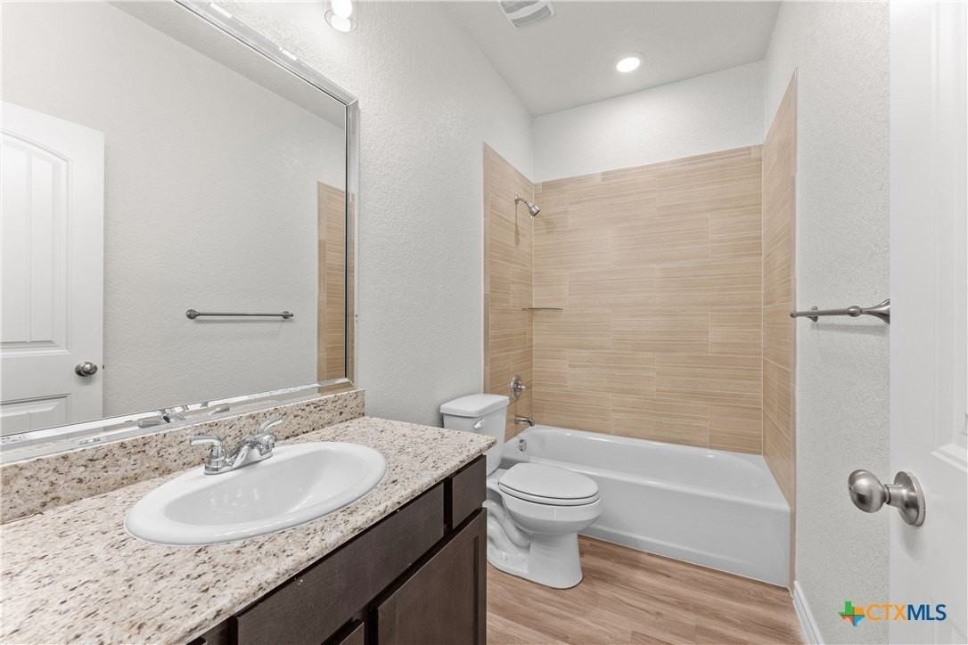 1114 Zora Dr Unit B - Photo 6 of 13