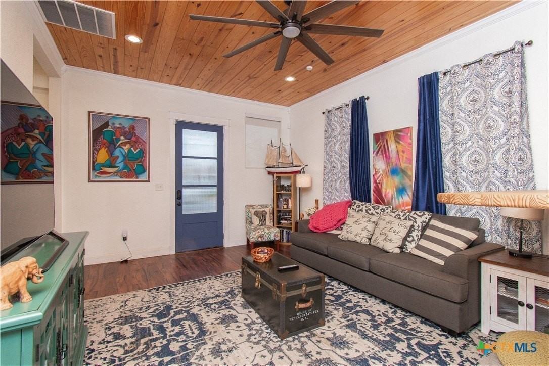 235 Belmont - Photo 5 of 22