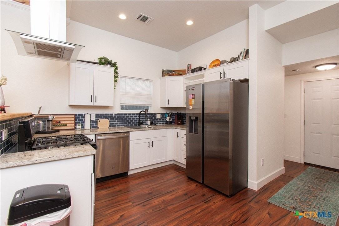 235 Belmont - Photo 6 of 22