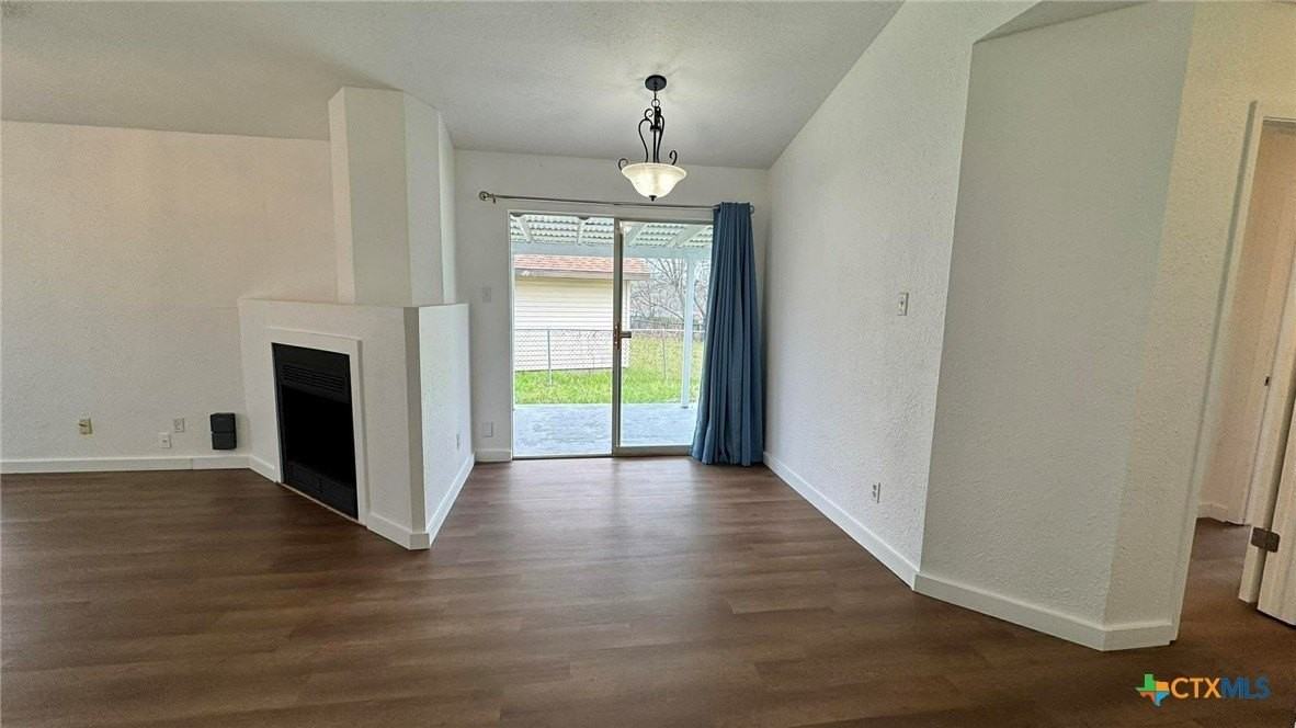 2207 Purser Dr - Photo 6 of 35