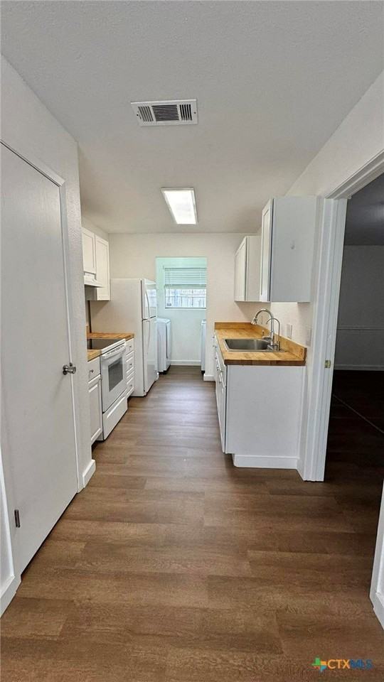 2207 Purser Dr - Photo 7 of 35