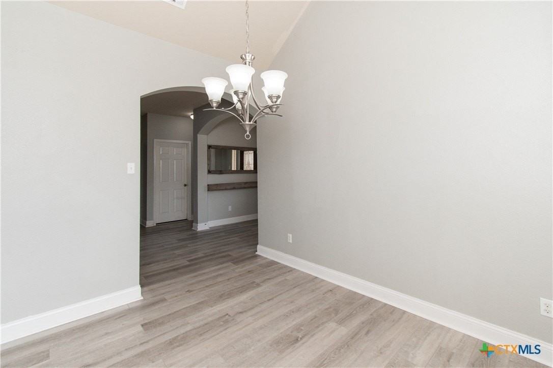 7001 Cokui Dr - Photo 7 of 37