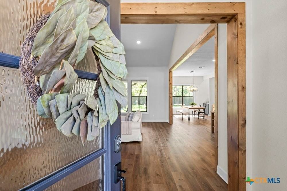 10 Riverstone Pkwy - Photo 2 of 19