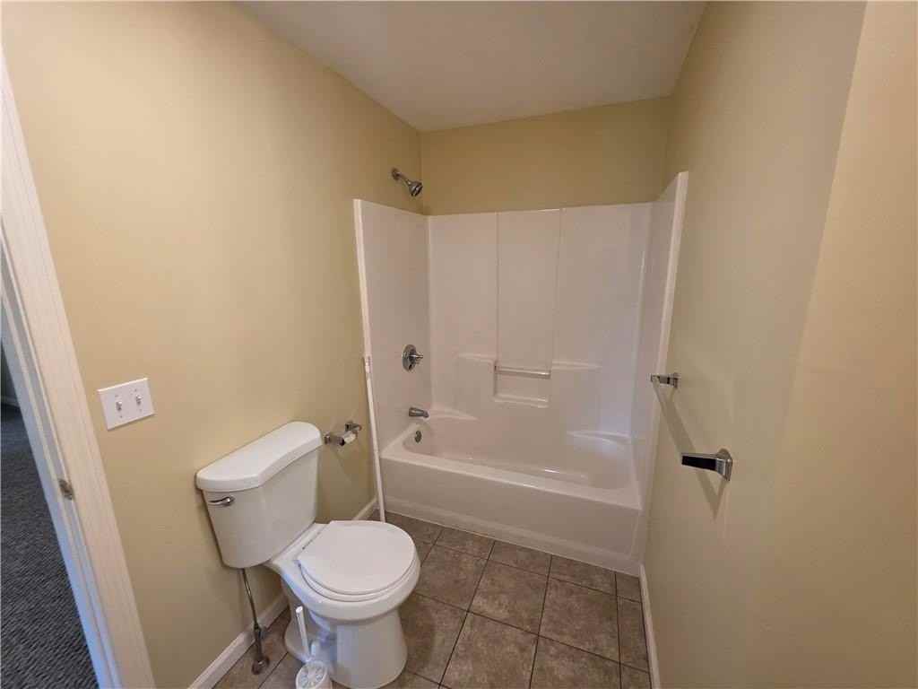 2226 Cranston St Unit 2 - Photo 6 of 10