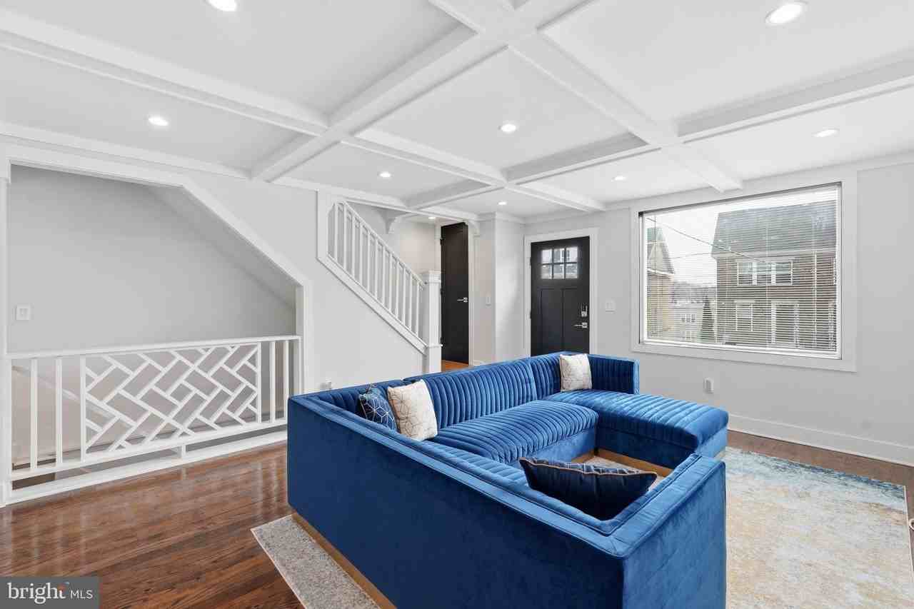 1204 Trenton Pl Se - Photo 5 of 34