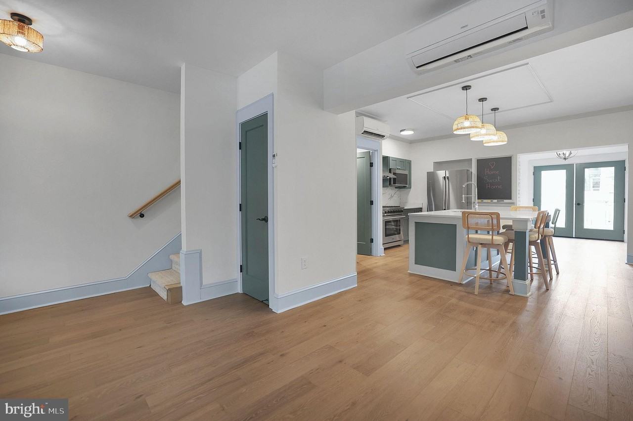 837 Decatur St Nw - Photo 5 of 30