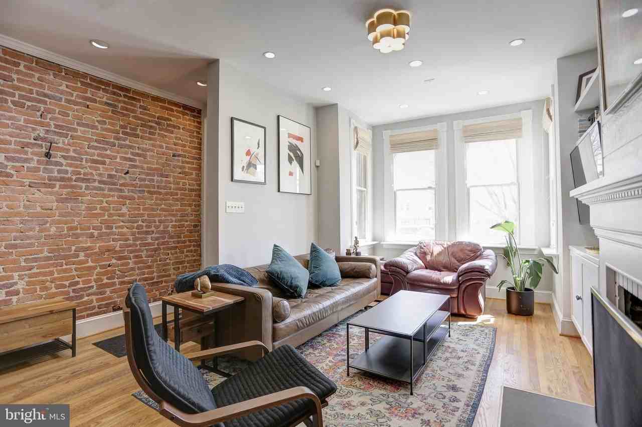 604 Tennessee Ave Ne - Photo 7 of 33