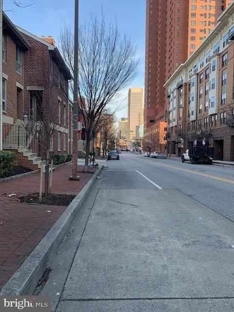 626 S Charles St Unit R - Photo 2 of 17