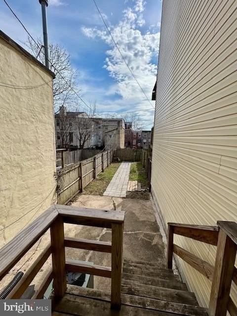 923 Mchenry St - Photo 4 of 9