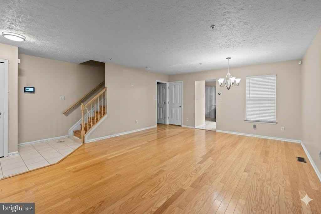 4313 Star Cir - Photo 3 of 21