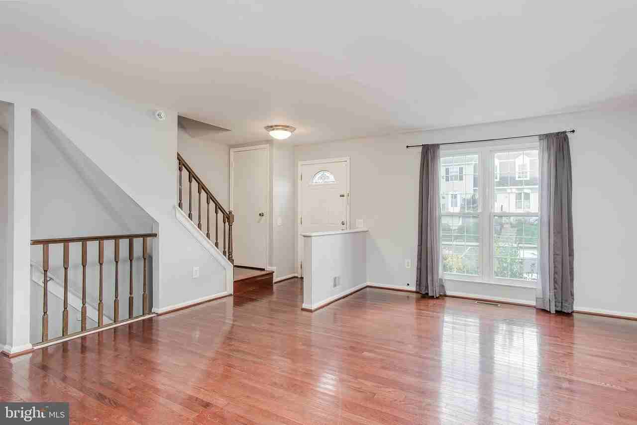 1847 Dulaney Ct - Photo 4 of 23