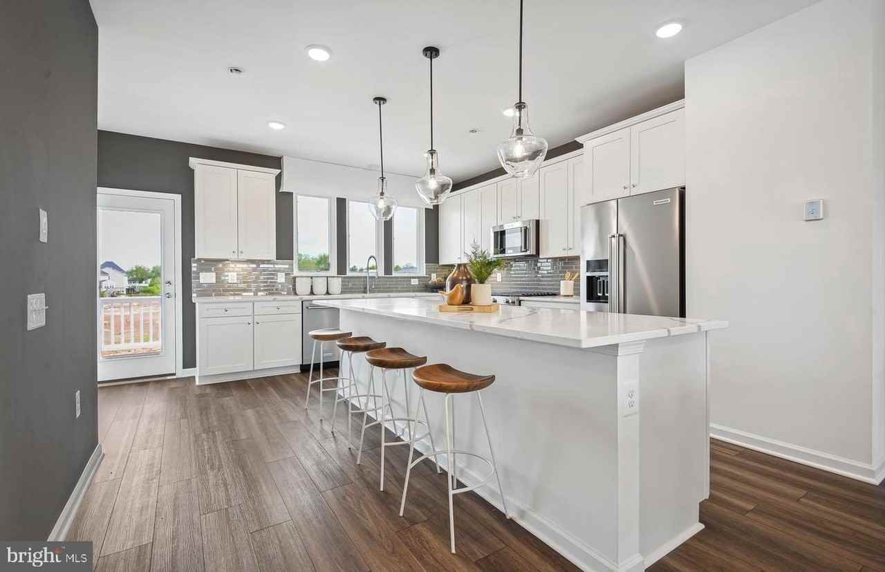 14400 Leafhopper Dr - Photo 6 of 27