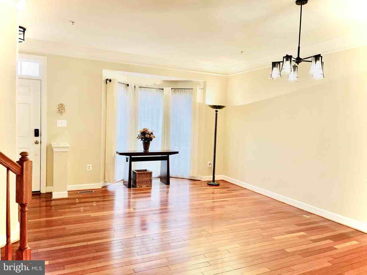 23144 Basswood Hill Dr - Photo 2 of 12