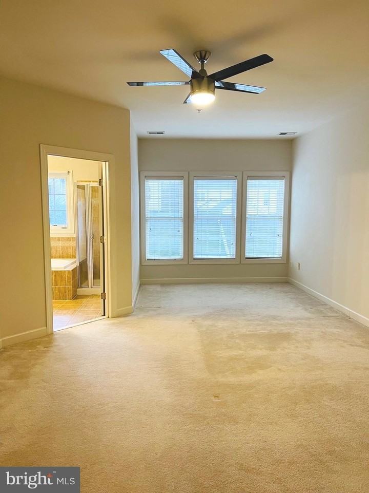 23144 Basswood Hill Dr - Photo 6 of 12