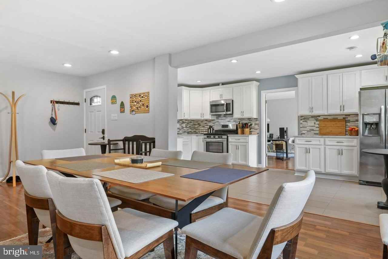 12308 Whitehall Dr - Photo 4 of 11