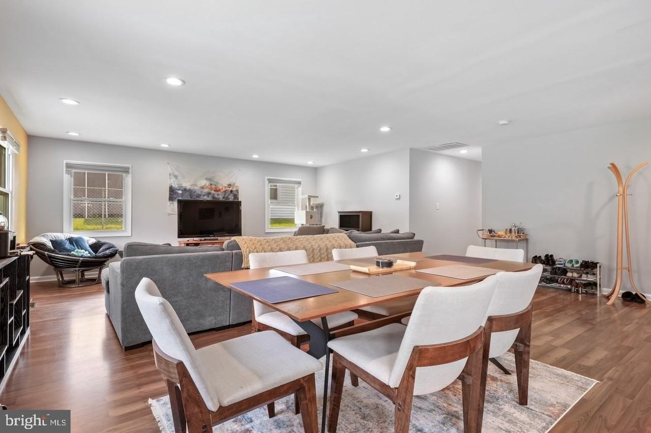 12308 Whitehall Dr - Photo 5 of 11