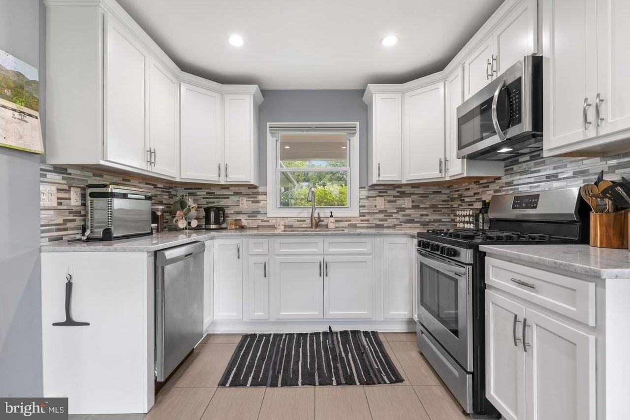 12308 Whitehall Dr - Photo 6 of 11