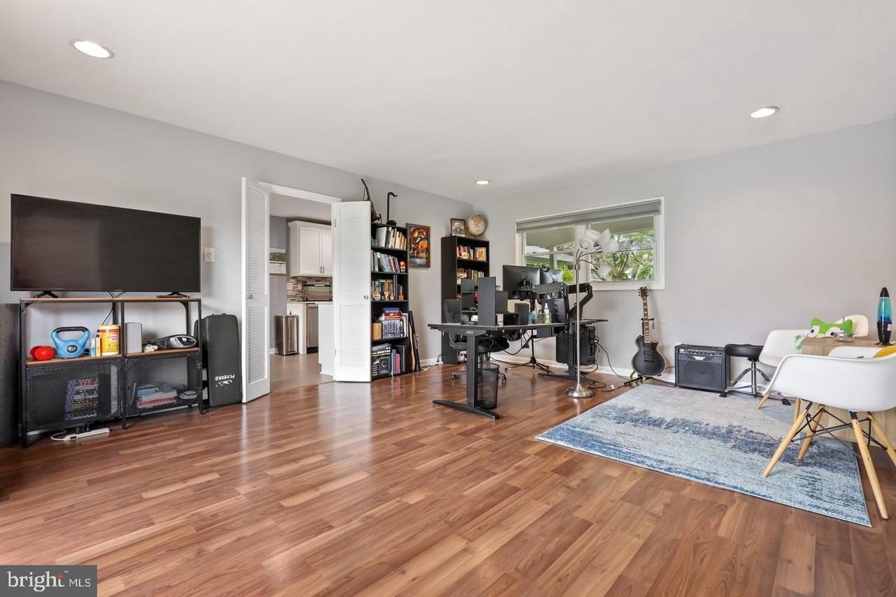 12308 Whitehall Dr - Photo 7 of 11