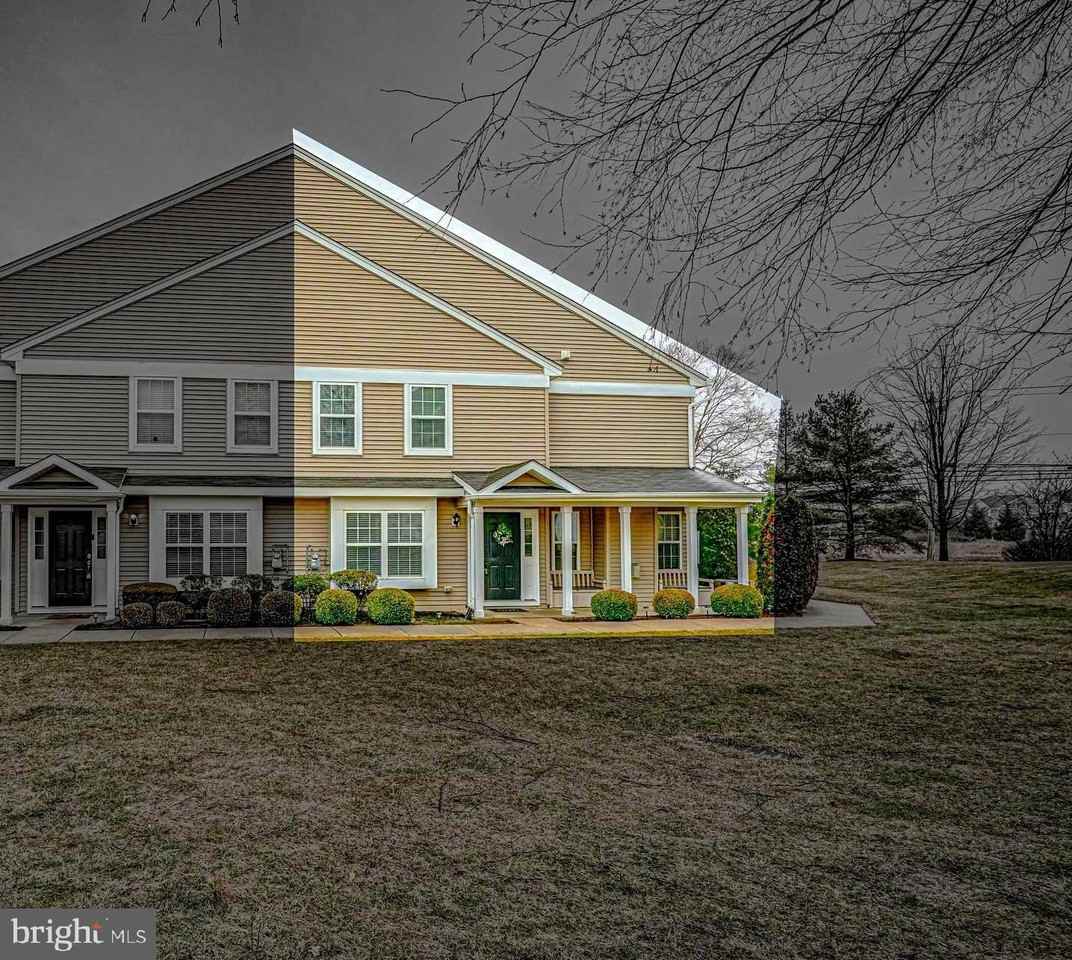 2106 Lexington Mews - Photo 4 of 49