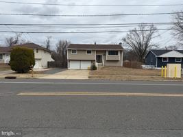 featured image of 892 Estates Blvd