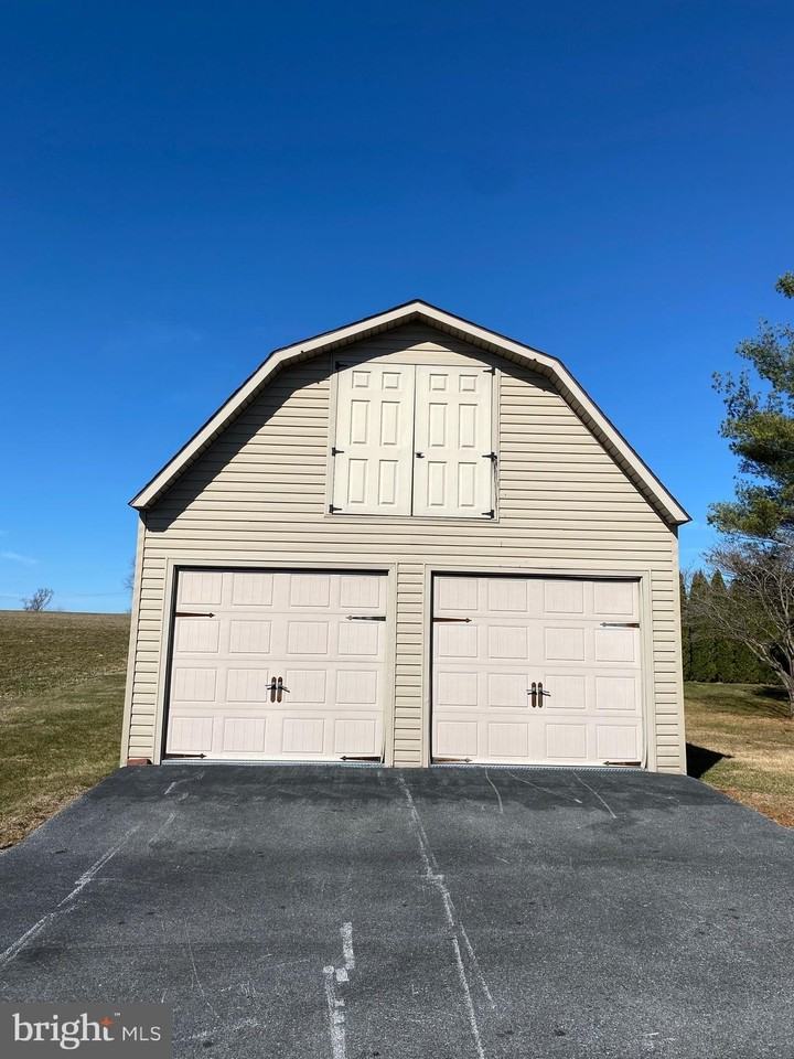 11 Creeks Edge Rd - Photo 5 of 28