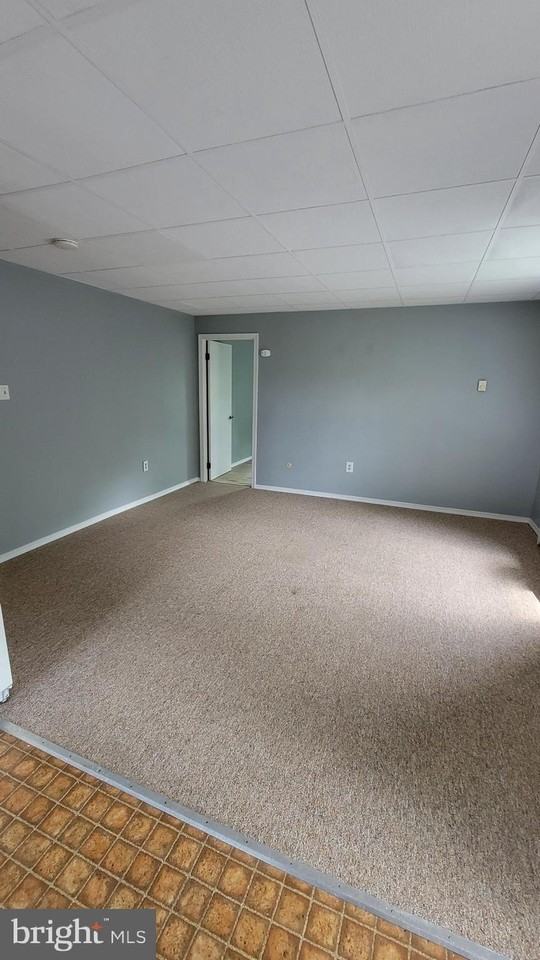 409 Country Club Rd Apt 5 - Photo 5 of 7