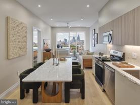 815 815 -17 POPLAR ST unit: R - Photo 1 of 1