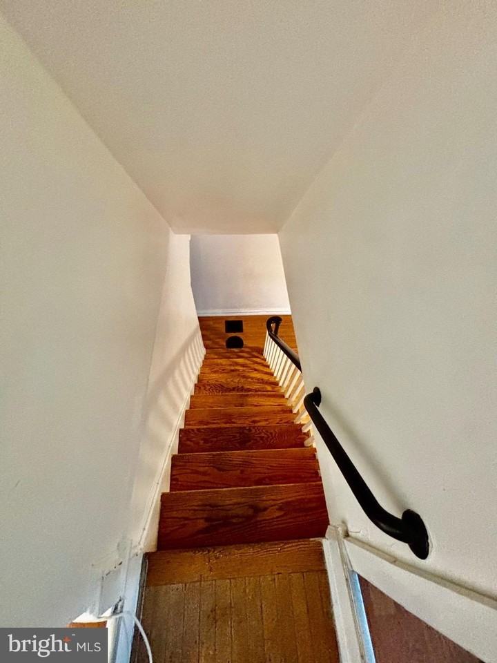 2339 Belgrade St - Photo 7 of 16