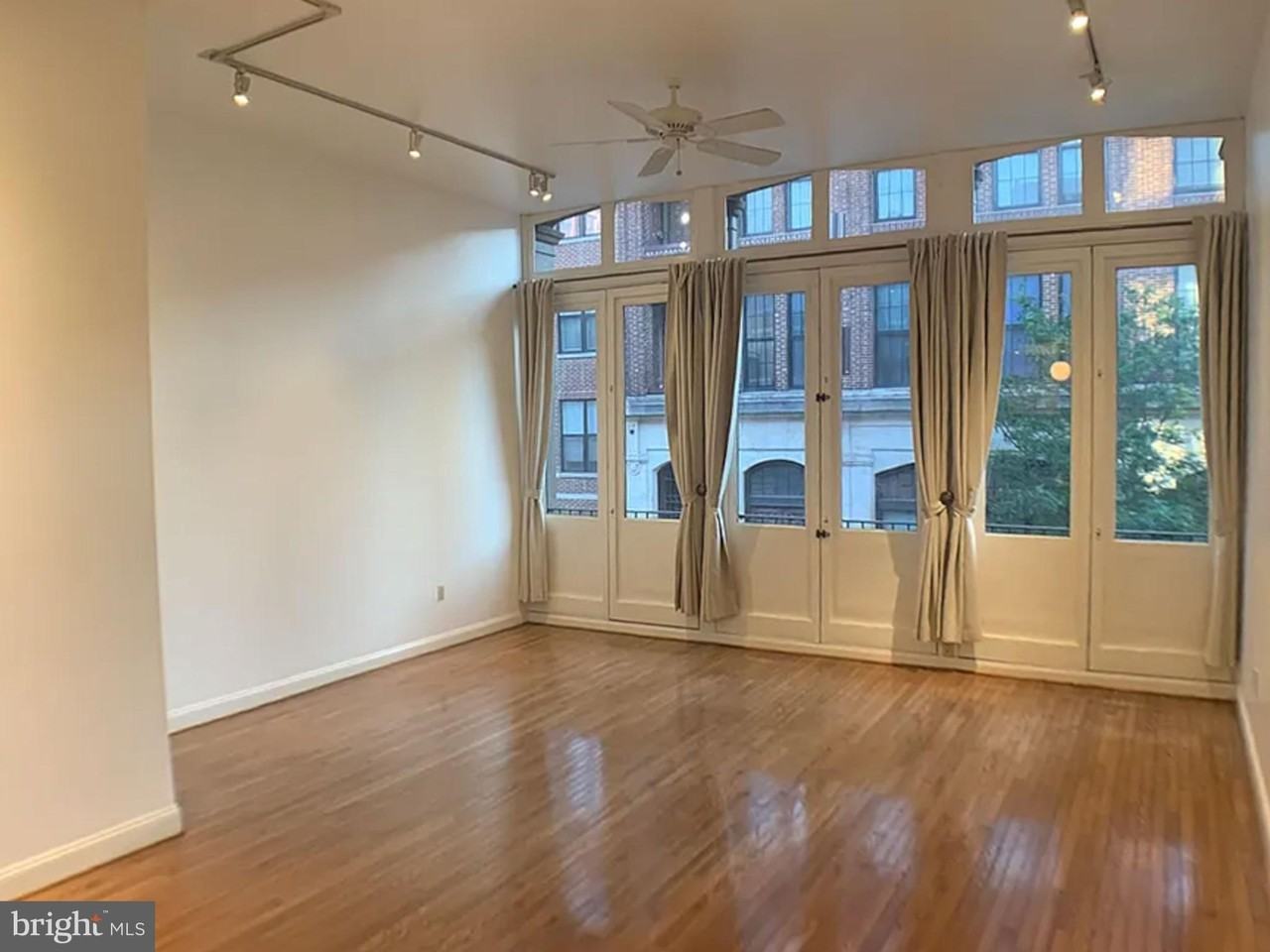 261 N 3rd St Fl 2 - Photo 5 of 17