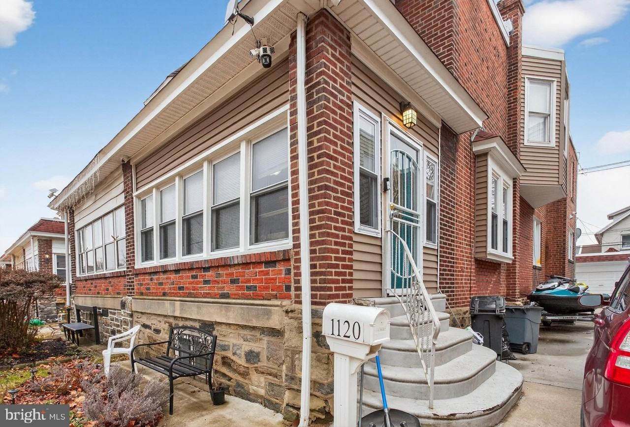 1120 Haworth St - Photo 2 of 33